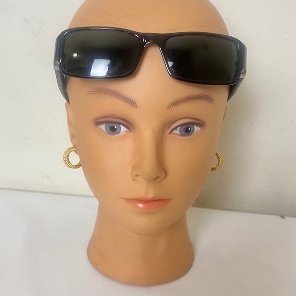 Coach Varick LC  (430) Rectangular Sunglasses Black W/Case OS. Unisex - Picture 10 of 16